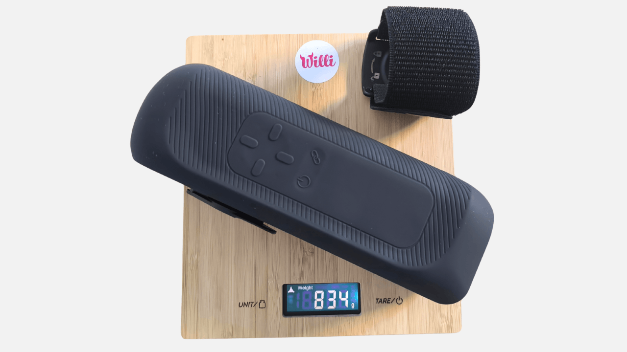 Automatický masturbátor The Handy 2 na váze s naměřenou hmotností 835 g